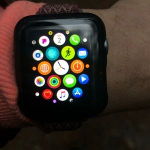 Apple Watch Series 2, no deep scratches or cracks on screen, good battery life